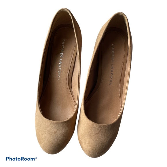 Chinese Laundry Round Toe Tan Suede Heel Size 10 - Picture 3 of 3